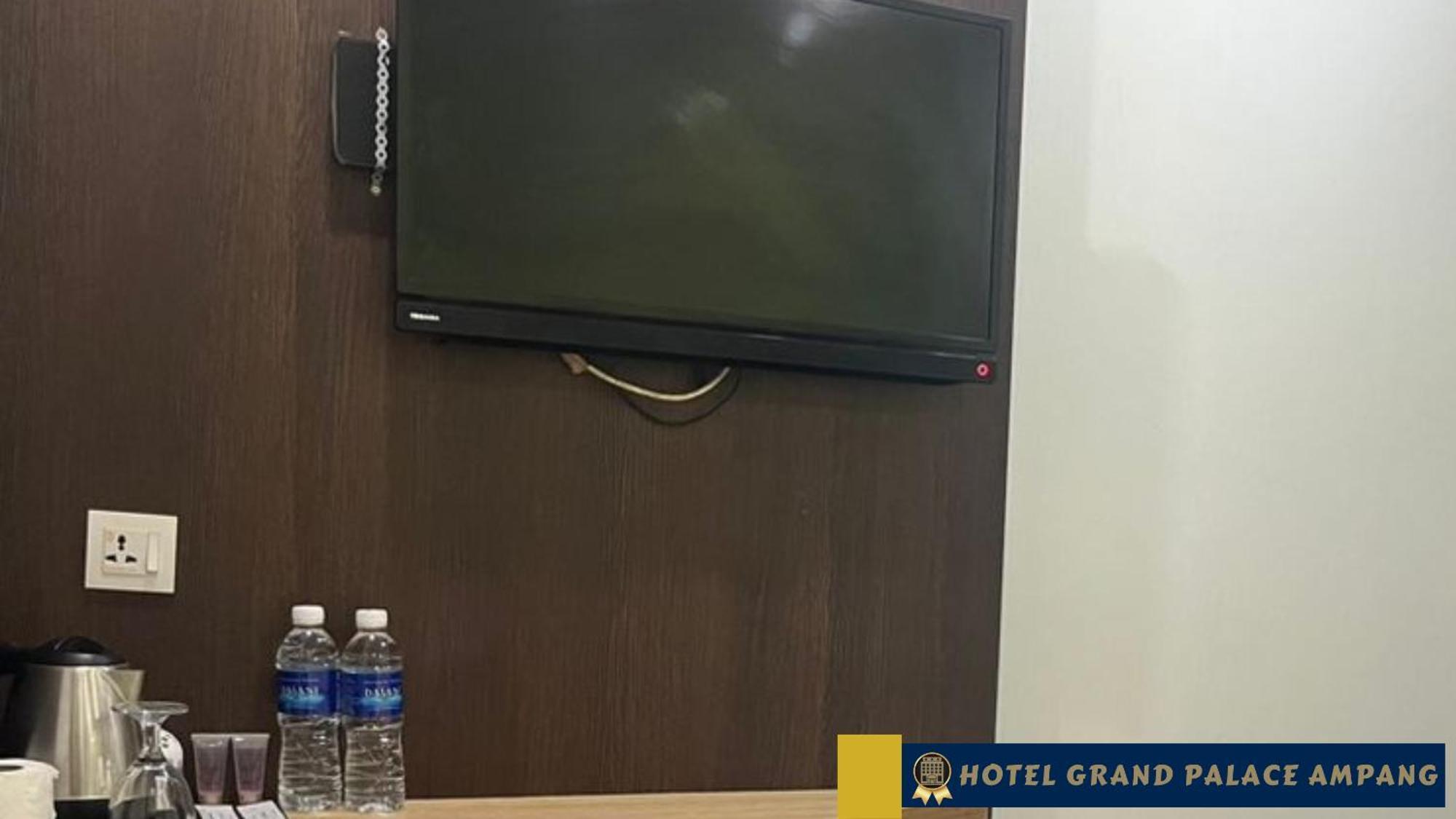 فندق غراند بالاس أمبانغ المظهر الخارجي الصورة